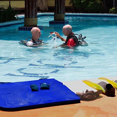 Bolongo Bay Beach Resort All Inclusive Eksteriør billede