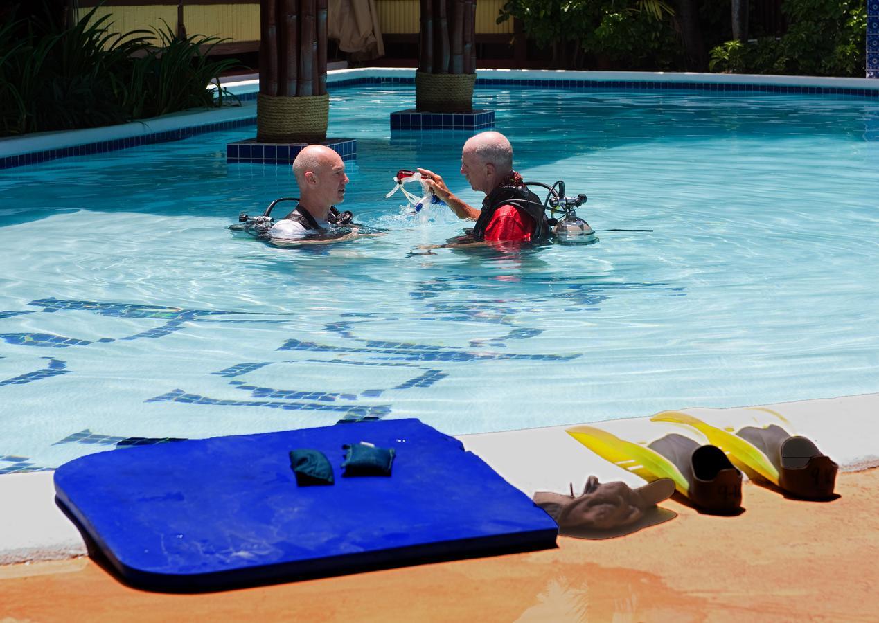 Bolongo Bay Beach Resort All Inclusive Eksteriør billede